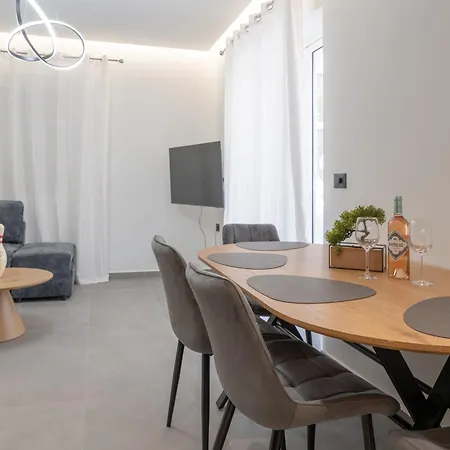 Apartment Kevin - 3 Squares Away From The Kos-Stadt